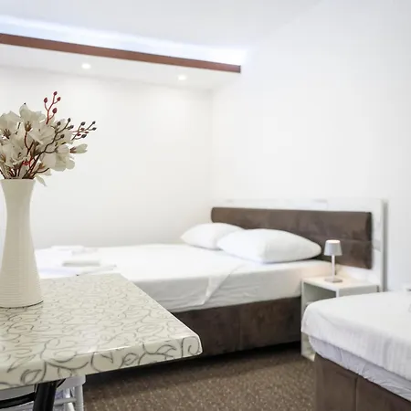 Bed & Breakfast Kameni Dvorac *